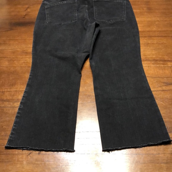 Old Navy Boot-Cut Jeans Size 14 - Picture 11 of 11